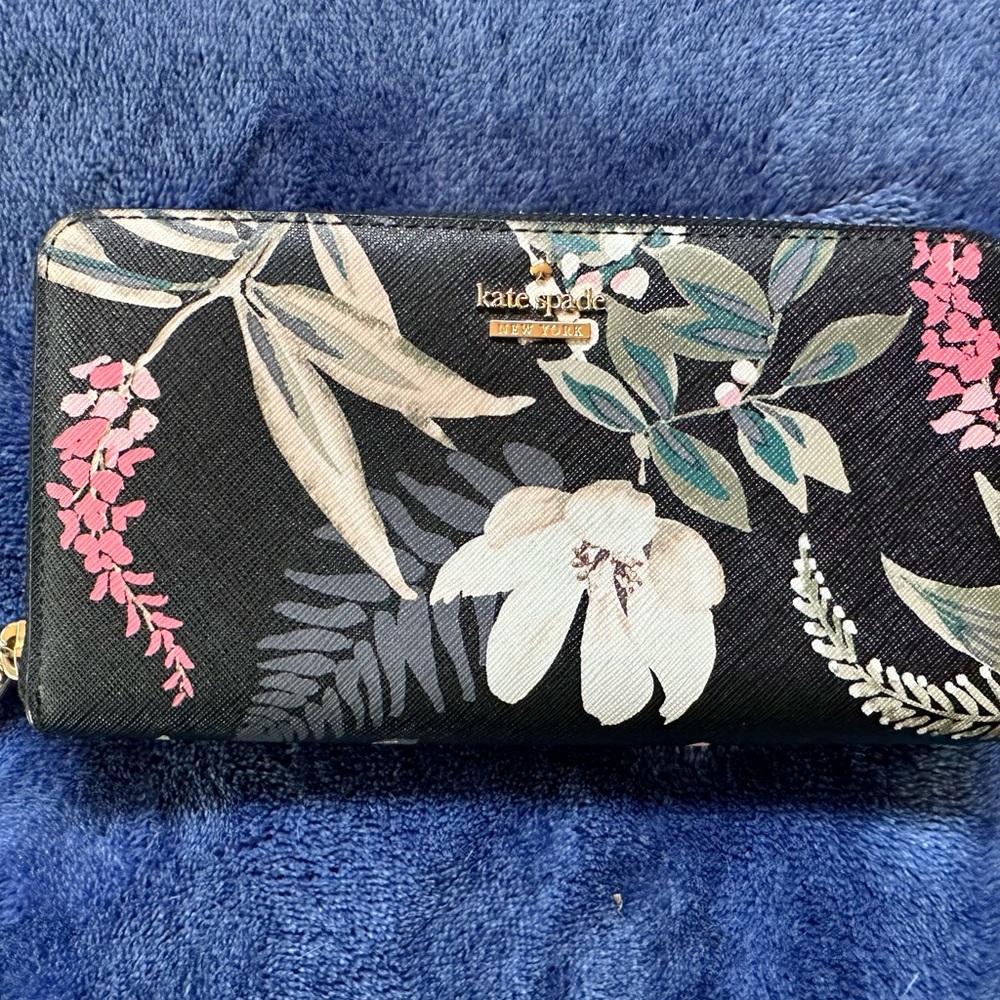 Kate Spade floral wallet